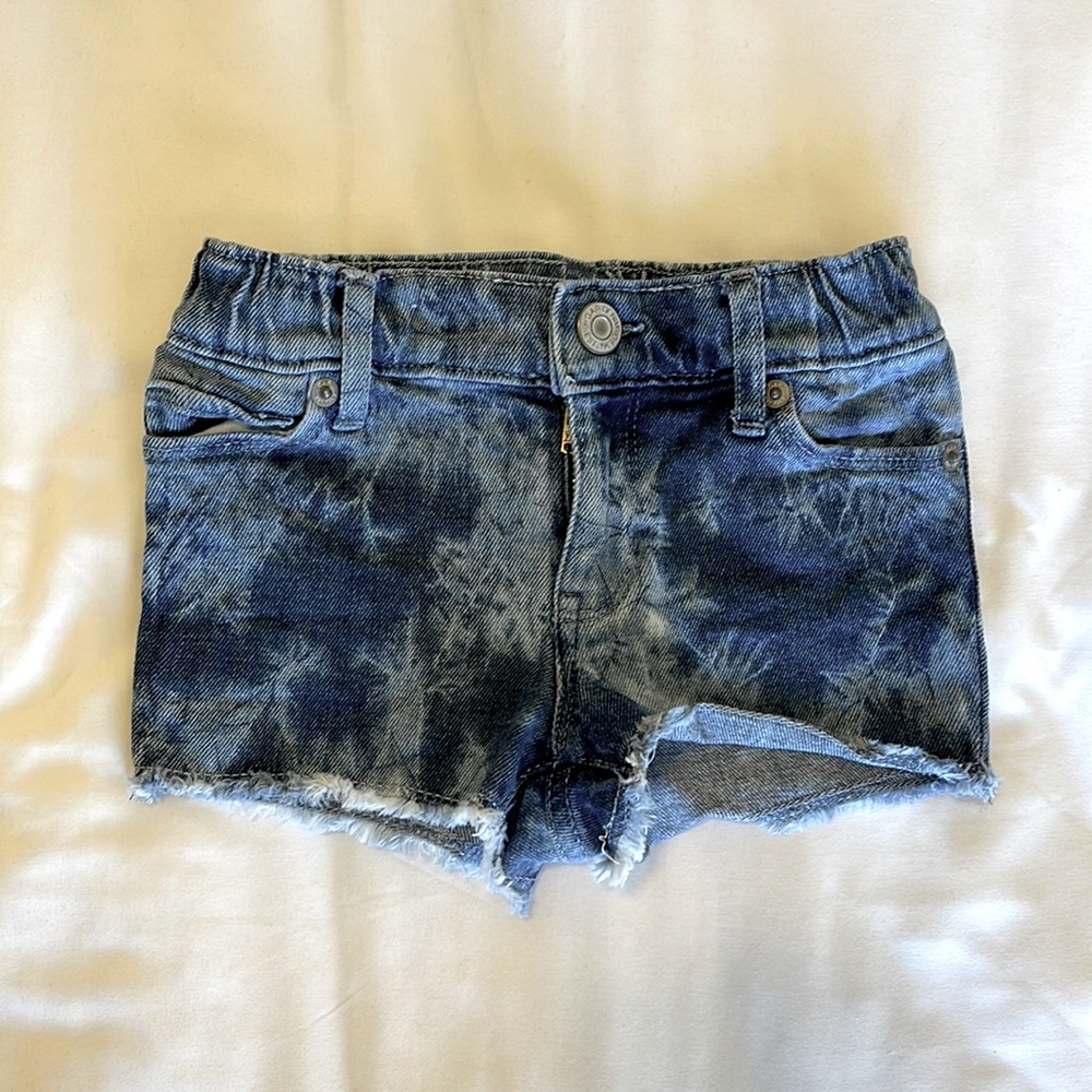 Toddler girl size 3t GAP denim shorts